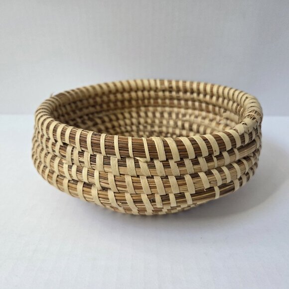 South Carolina Sweetgrass Gullah Basket 7" Round Catch All Handmade - Picture 8 of 14